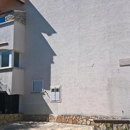 Apartmani "Lorenzo" Novalja Bagian luar foto