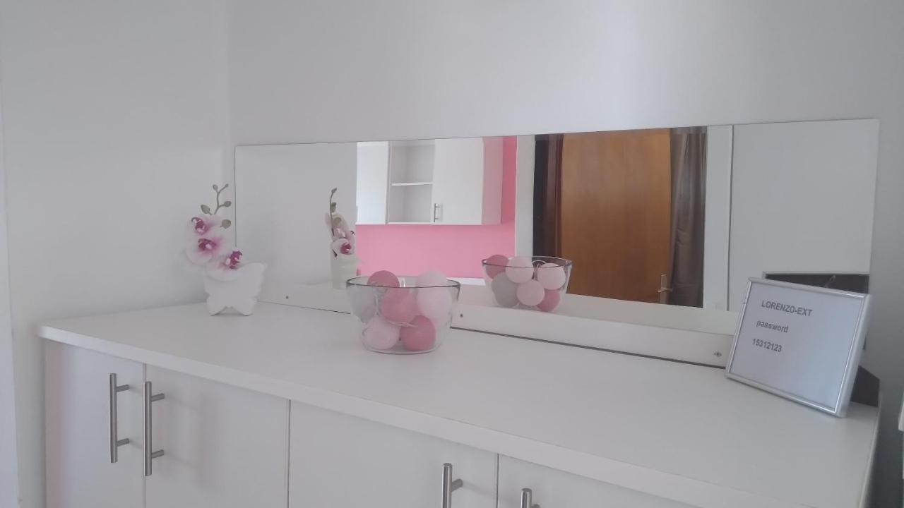 Apartmani "Lorenzo" Novalja Bagian luar foto