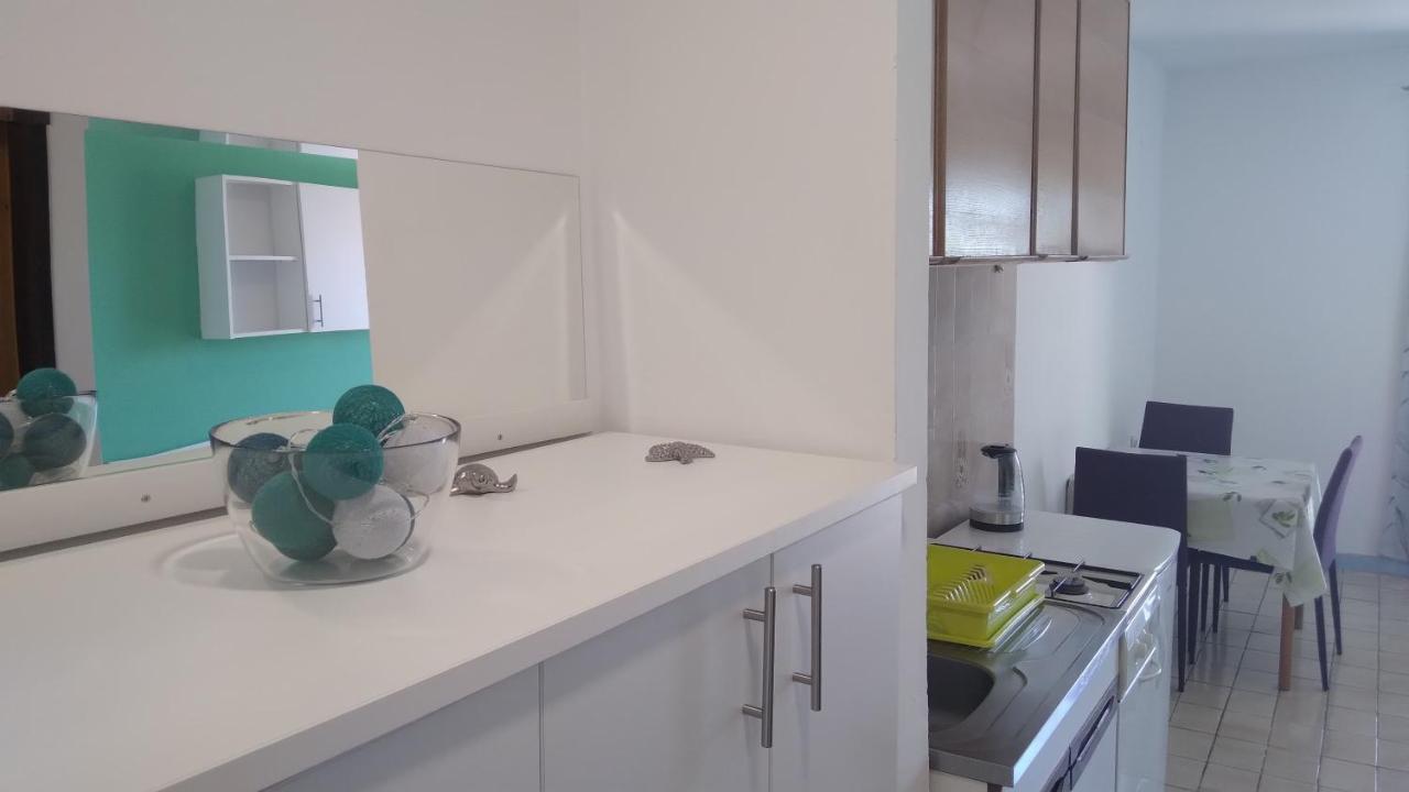 Apartmani "Lorenzo" Novalja Bagian luar foto